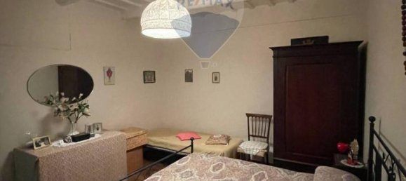 5 rooms Apartment in Poggio San Vicino, Italy No. 3013 33