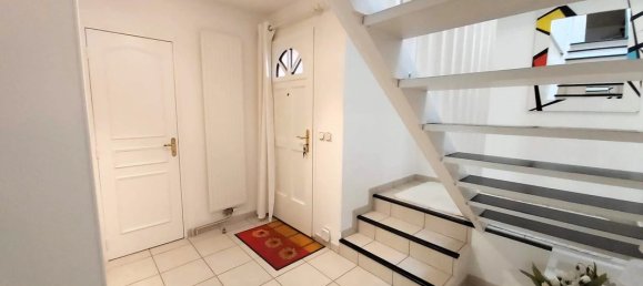 3 bedrooms House in Chelles, France No. 174278 24