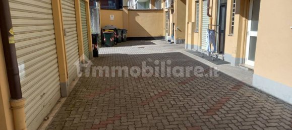 2-salle Propriété commerciale à Turin, Italy No. 330775 7