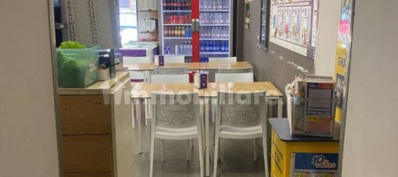 Коммерческая недвижимость с 1 комнатой в Рим, Италия № 198629 10