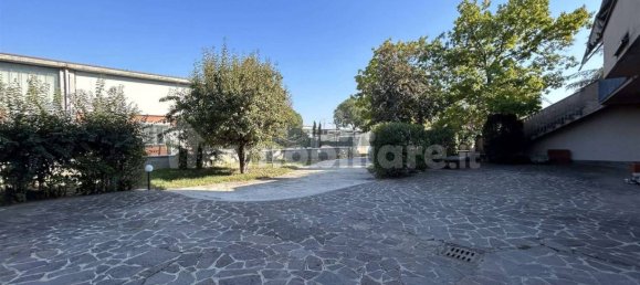 Villa de 5 dormitorios en San Giorgio Piacentino, Italy No. 219892 10