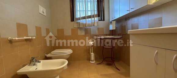 Villa de 5 dormitorios en San Giorgio Piacentino, Italy No. 219892 24