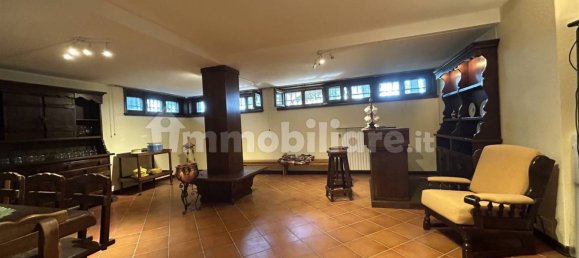 Villa de 5 dormitorios en San Giorgio Piacentino, Italy No. 219892 21