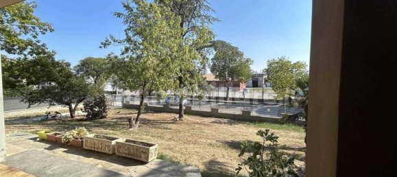 Villa de 5 dormitorios en San Giorgio Piacentino, Italy No. 219892 32