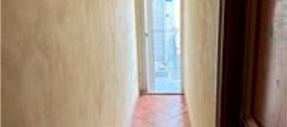 3 rooms Apartment in Lucca, Italy No. 197047 2