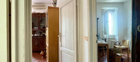 5 bedrooms Apartment in Florence, Italy No. 342018 21