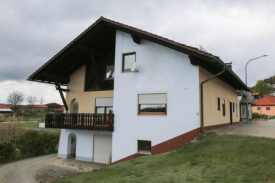 Edificio de 3 dormitorios en Regen, Germany No. 164967