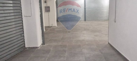 1-salle Garage à Palermo, Italy No. 167342 10