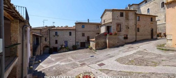 Casa de 80 dormitorios en Acquasparta, Italy No. 313966 42