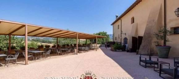 Casa de 80 dormitorios en Acquasparta, Italy No. 313966 24