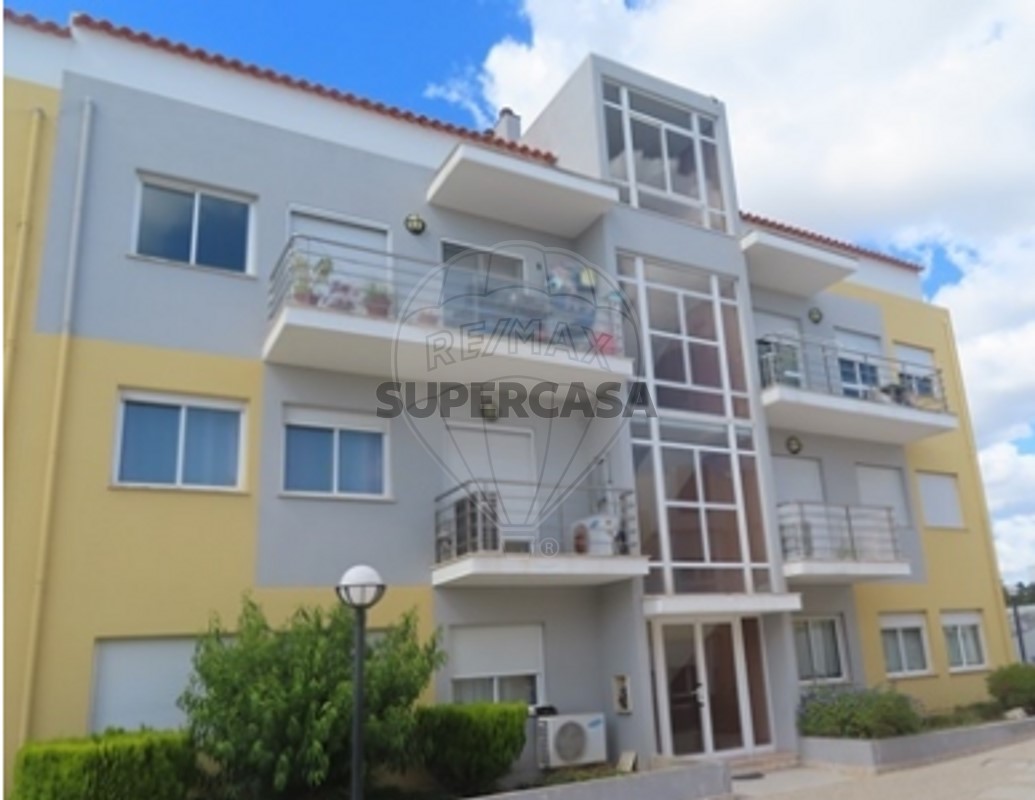 3 chambres Appartement à Alenquer, Portugal No. 240905