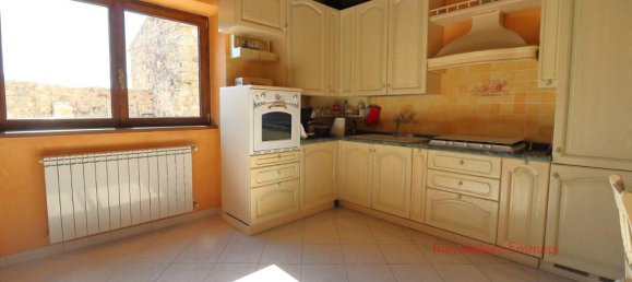 5 rooms House in Tolfa, Italy No. 19692 10