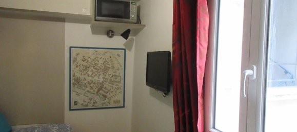 1 bedroom Apartment in Paris, France No. 174131 27