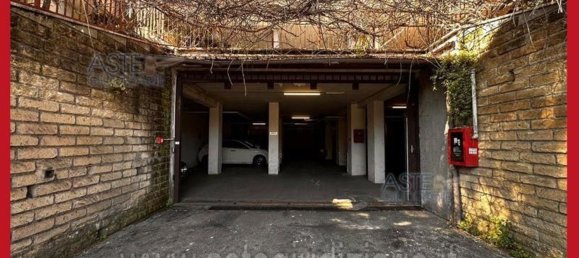 5 bedrooms Apartment in Rome, Italy No. 330847 14