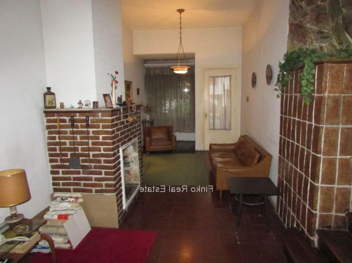 4 bedrooms House in Montevideo, Uruguay No. 7532