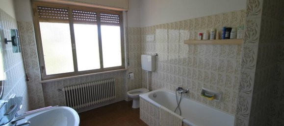 Дом с 8 комнатами в Гориция, Италия № 113687 2