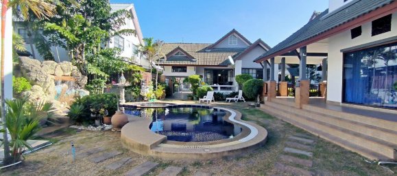 7 bedrooms Condo in Pattaya, Thailand No. 21664 3