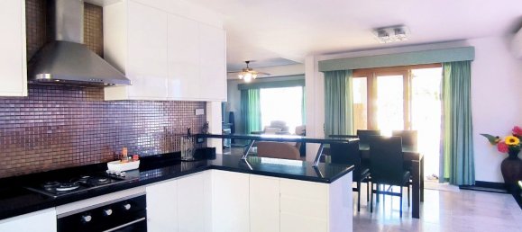 7 bedrooms Condo in Pattaya, Thailand No. 21664 18