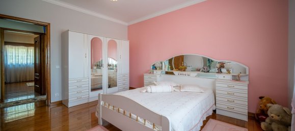 5 bedrooms House in Felgueiras, Portugal No. 30110 22