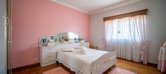 5 bedrooms House in Felgueiras, Portugal No. 30110 21