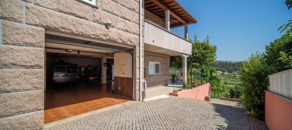 5 bedrooms House in Felgueiras, Portugal No. 30110 34