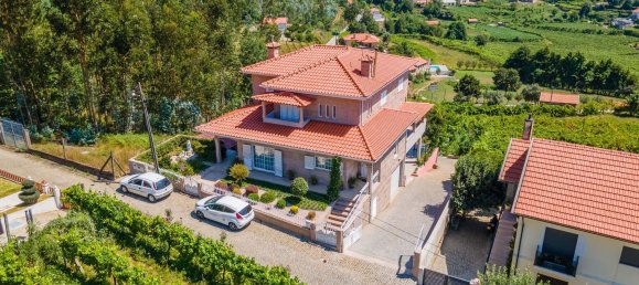 5 bedrooms House in Felgueiras, Portugal No. 30110 2