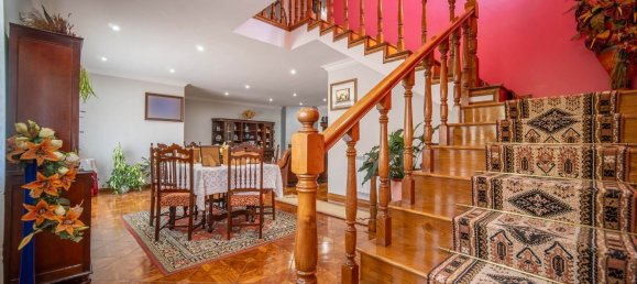 5 bedrooms House in Felgueiras, Portugal No. 30110 19