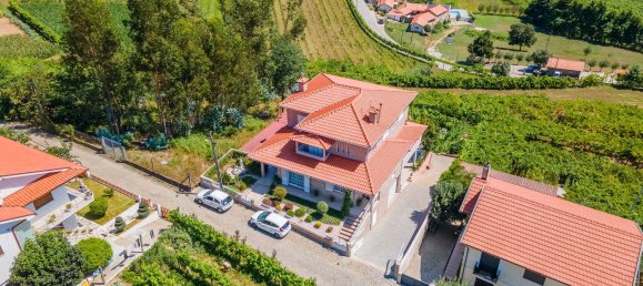 5 bedrooms House in Felgueiras, Portugal No. 30110 4