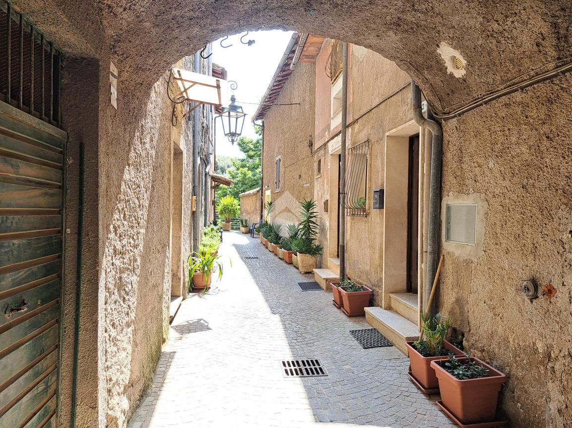 Apartamento de 3 habitaciónes en Fabrica di Roma, Italy No. 35659