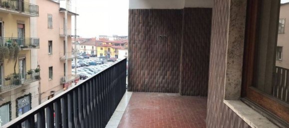 5 bedrooms Apartment in Benevento, Italy No. 373340 7
