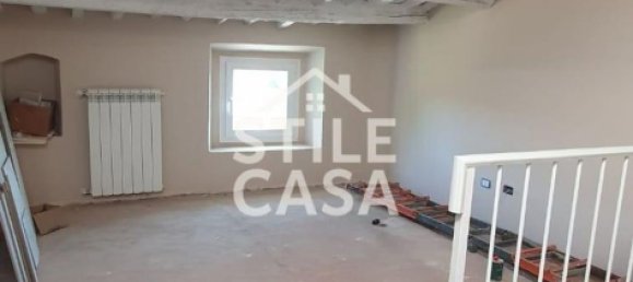 4 rooms House in Lucca, Italy No. 280047 26