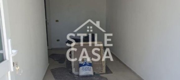4 rooms House in Lucca, Italy No. 280047 16