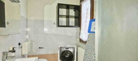 2 rooms Apartment in Reggio Emilia, Italy No. 179503 4