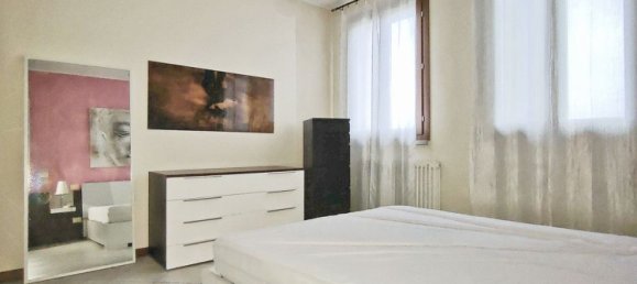 2 rooms Apartment in Reggio Emilia, Italy No. 179503 2