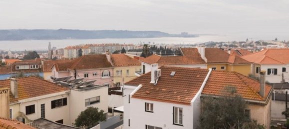 4 غرف نوم منزل في Lisbon, Portugal رقم 105982 45