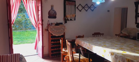 Дом с 9 комнатами в Монтополи ин Валь д’Арно, Италия № 227414 24