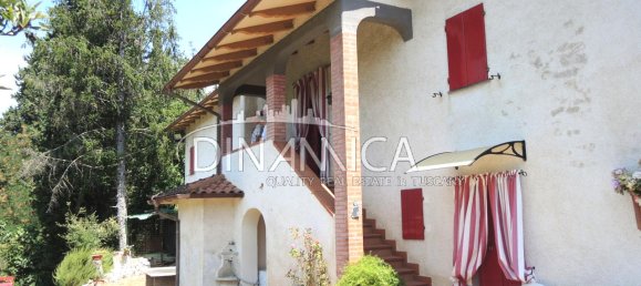 Дом с 9 комнатами в Монтополи ин Валь д’Арно, Италия № 227414 12