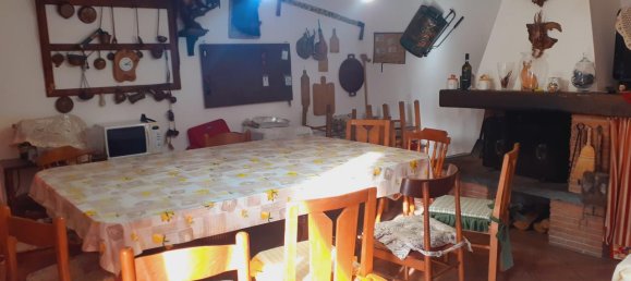 Дом с 9 комнатами в Монтополи ин Валь д’Арно, Италия № 227414 23