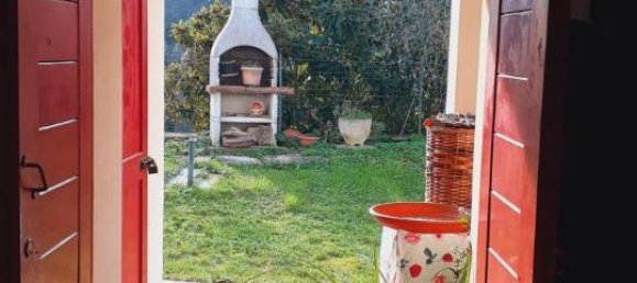 Дом с 9 комнатами в Монтополи ин Валь д’Арно, Италия № 227414 27