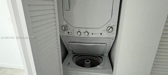 2 غرف نوم عقار تجاري في Miami, الولايات المتحدة رقم 615299 2