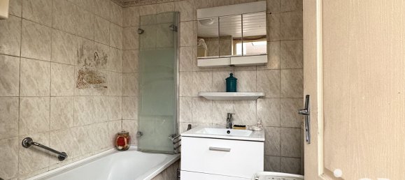 3 bedrooms House in Tourcoing, France No. 321092 5