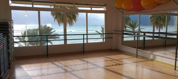 380m² Commercial property in Altea, Spain No. 5297 2