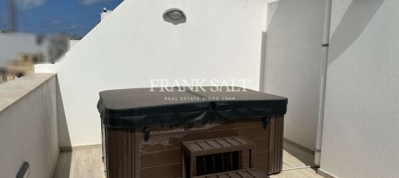 2 bedrooms Penthouse in Gzira, Malta No. 11476 16