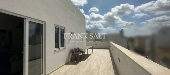 2 bedrooms Penthouse in Gzira, Malta No. 11476 15