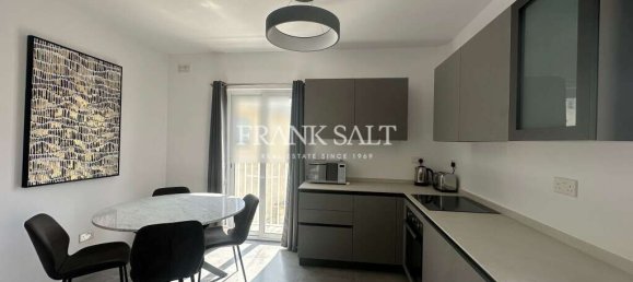 2 bedrooms Penthouse in Gzira, Malta No. 11476 2
