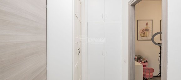 Квартира с 3 комнатами в Таваццано кон Виллавеско, Италия № 120148 3