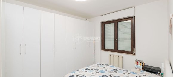 Квартира с 3 комнатами в Таваццано кон Виллавеско, Италия № 120148 8