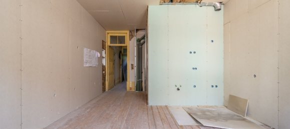 422m² Building in Porto, Portugal No. 104293 12