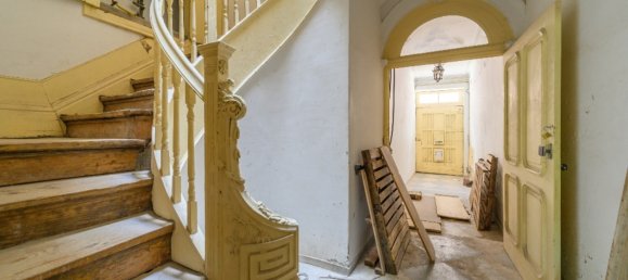 422m² Building in Porto, Portugal No. 104293 5