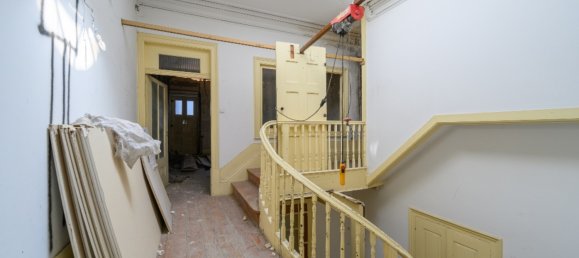 422m² Building in Porto, Portugal No. 104293 13